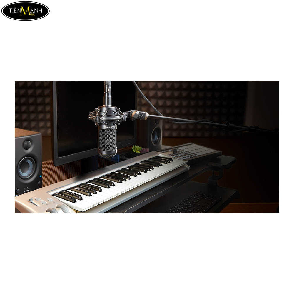 AT2035 Audio Technica được ứng dụng phổ biến trong studio, nhạc cụ, sân khấu, lồng tiếng, hát, sách nói,…