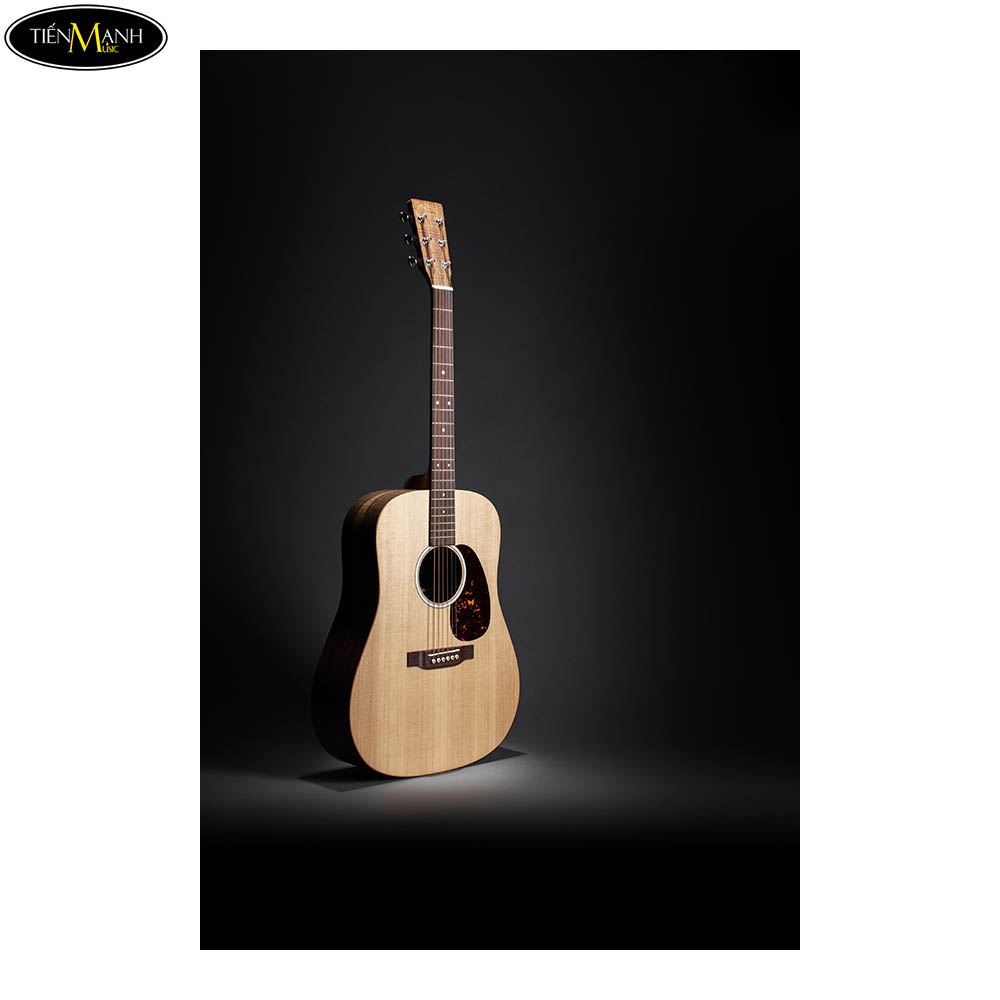 Dáng dreadnought Martin X Series D-X2E Mahogany là chất xúc tác khiến âm trầm thêm phong phú đặc biệt