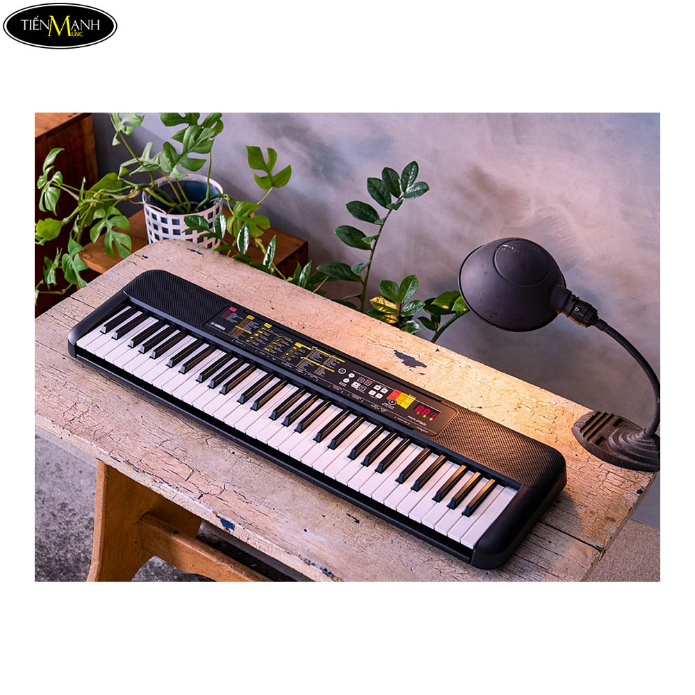 Điểm ấn tượng nhất ở Organ Yamaha PSR F52 chính là các tính năng chuẩn thân thiện với con người và hệ sinh thái