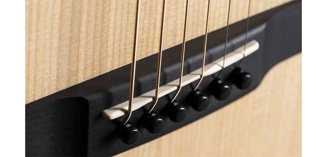 đàn guitar acoustic martin d12 roadseries