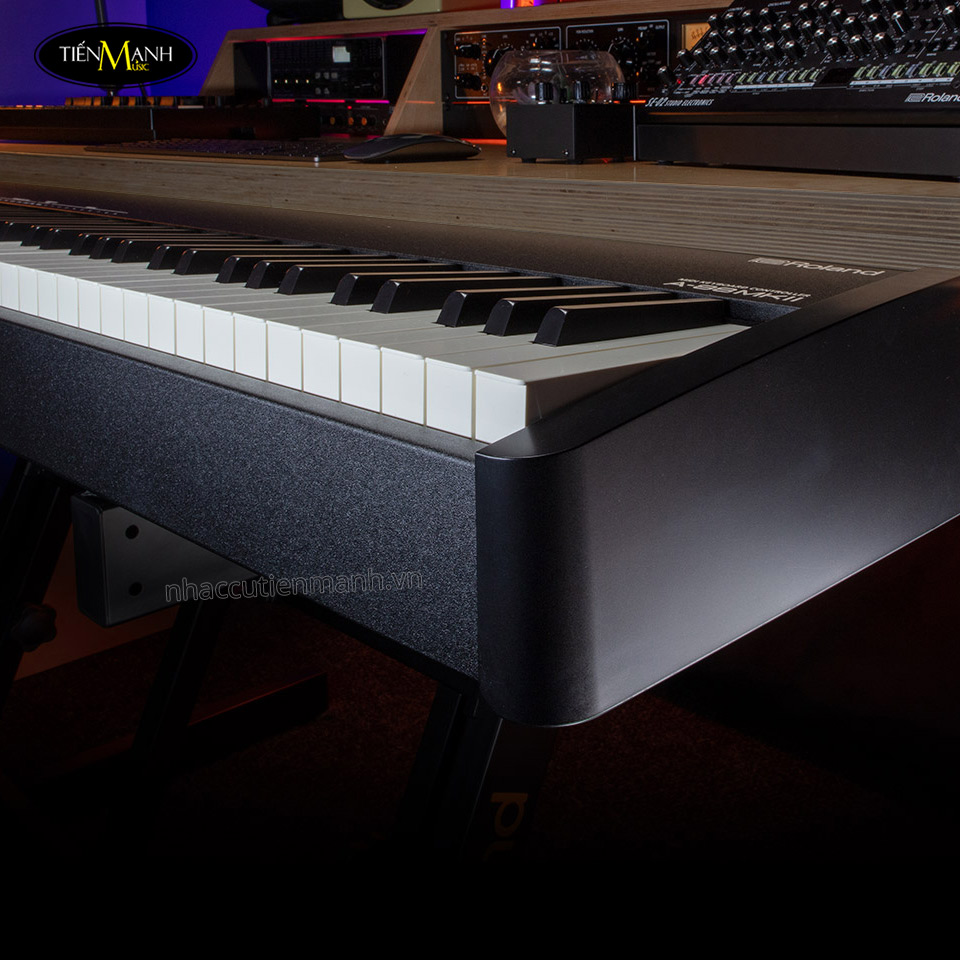 roland-midi-keyboard-controller-a88-mk2