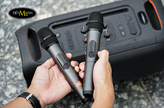 micro-khong-day-jbl-wireless