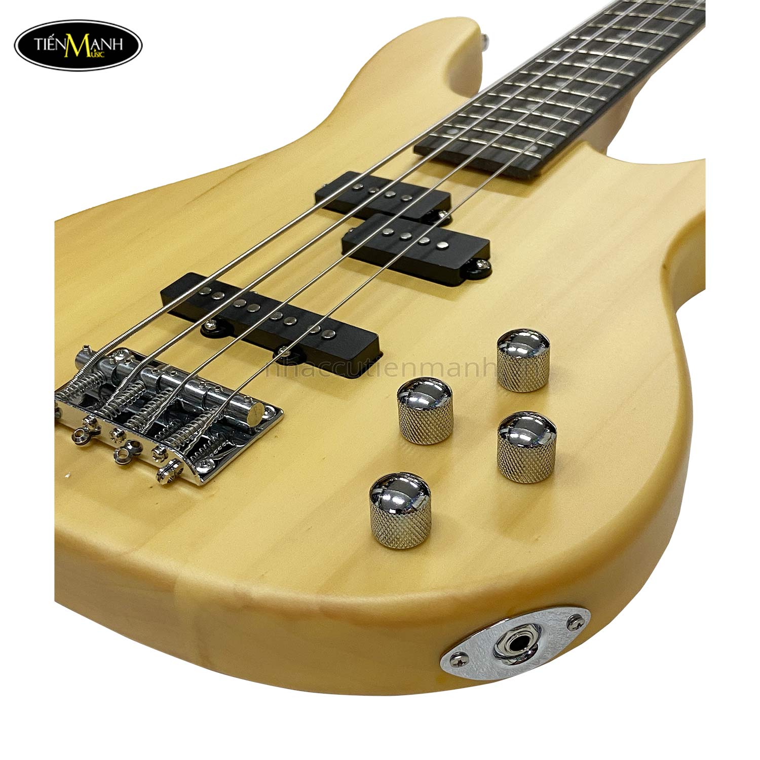 dan-guitar-bass-ibanez-4-day-khoa-nho