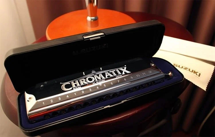 ken-harmonica-suzuki-scx-64c-1