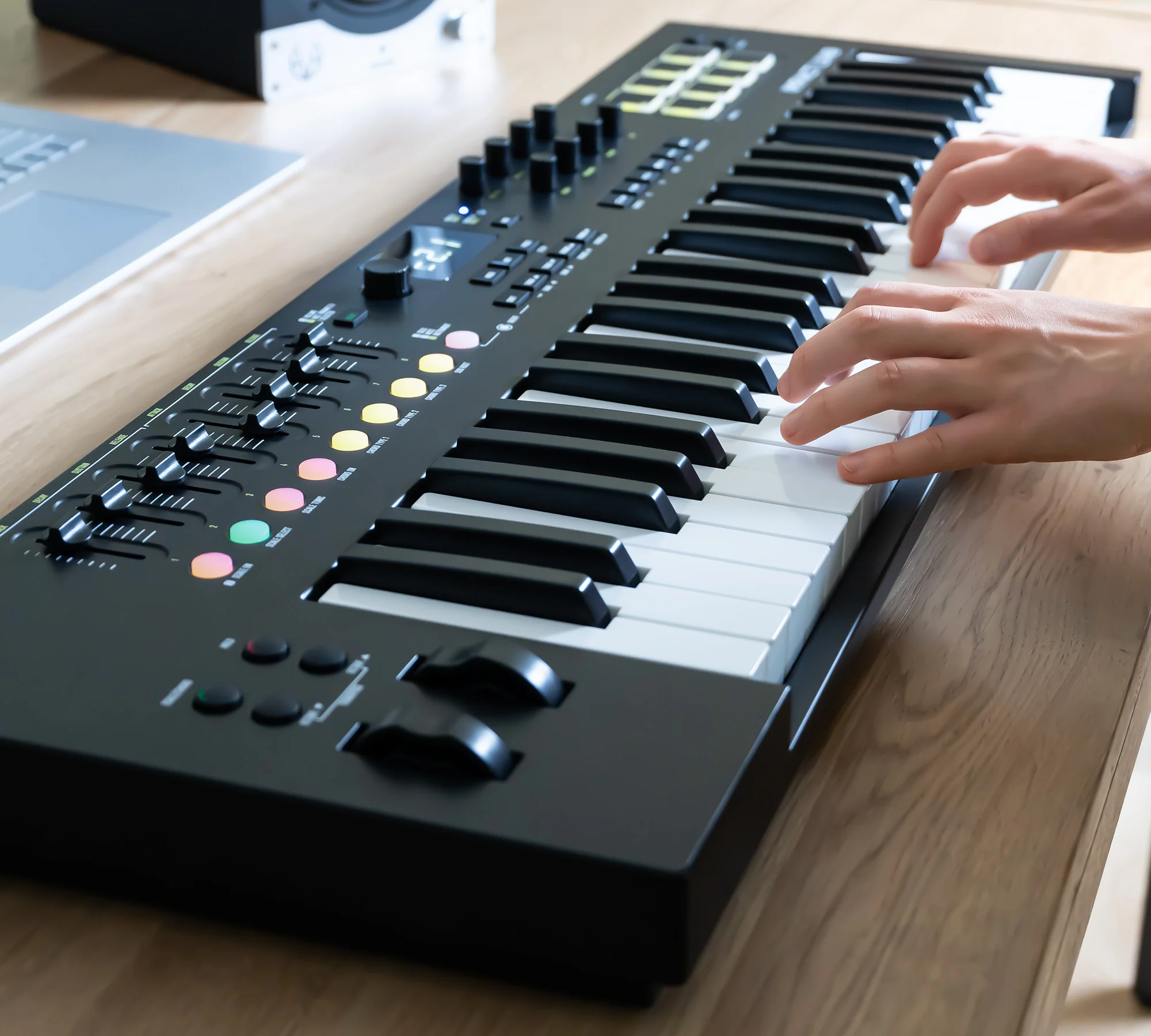nektar-impact-lx88-mk3-keyboard-controller