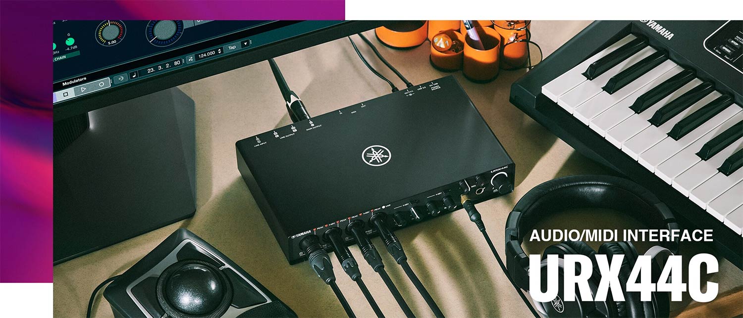 Soundcard-Yamaha-URX44C-Audio-Interface-1.j