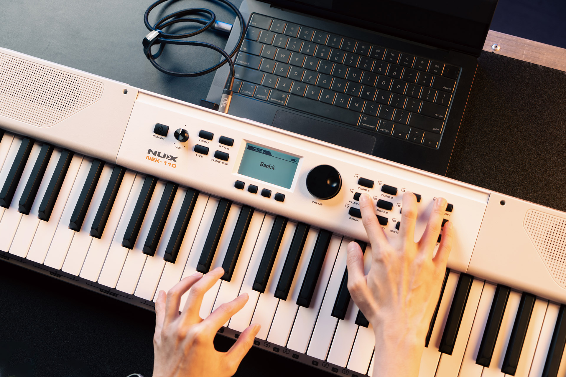 dan-organ-61-phim-nux-nek110-portable-keyboard