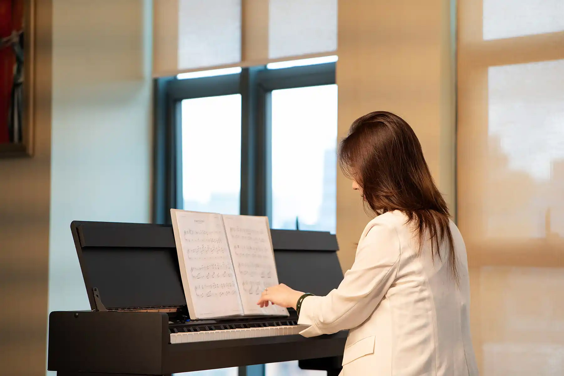 dan-piano-dien-nux-nck330-upright-digital-piano