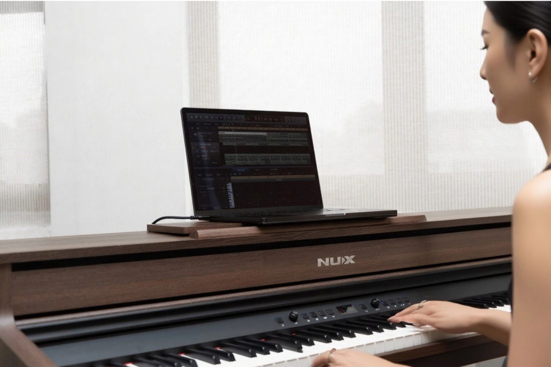 dan-piano-dien-nux-nck430-upright-digital-piano