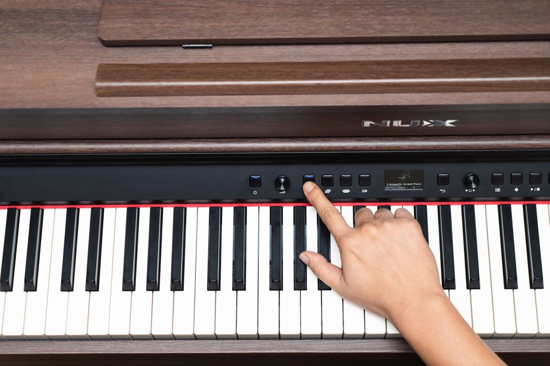 dan-piano-dien-nux-nck430-upright-digital-piano