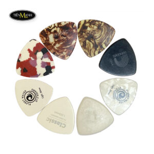 mong-guitar-daddario-pick